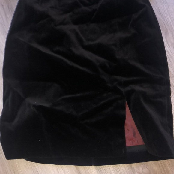 Black Velvet Skirt, Tweed vest with black velvet buttons, back & pocket accents - Picture 2 of 8